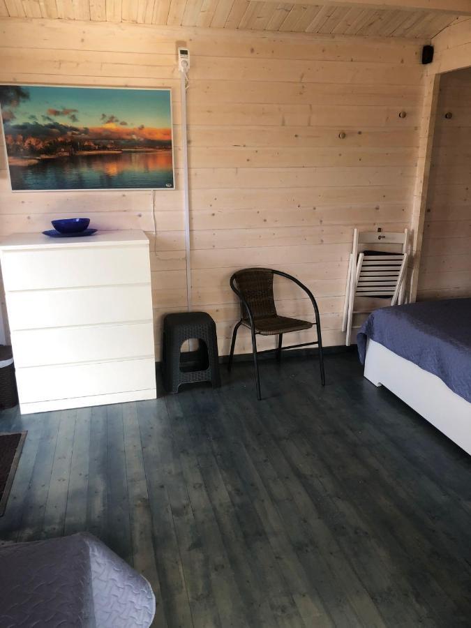 Womocamp Holzhuette 1 호텔 사울크라스티 외부 사진