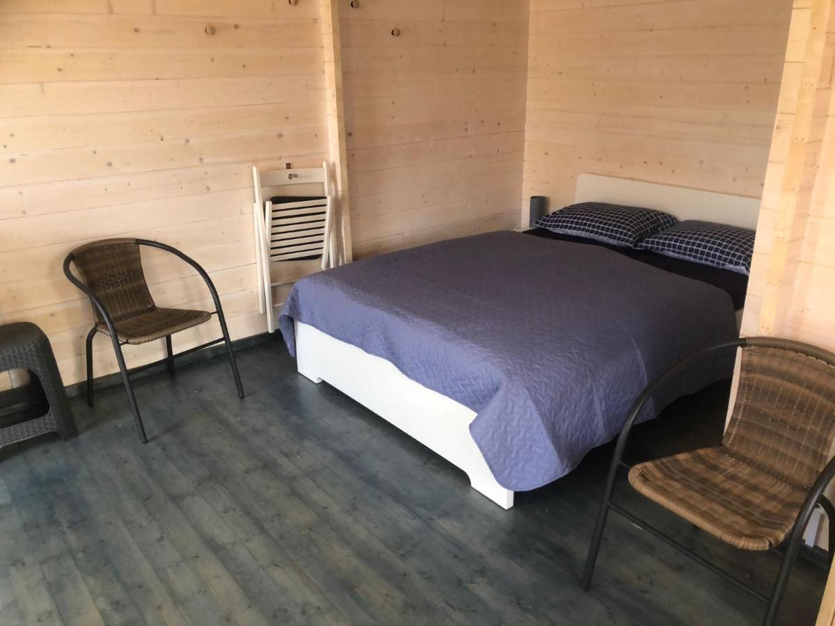 Womocamp Holzhuette 1 호텔 사울크라스티 외부 사진