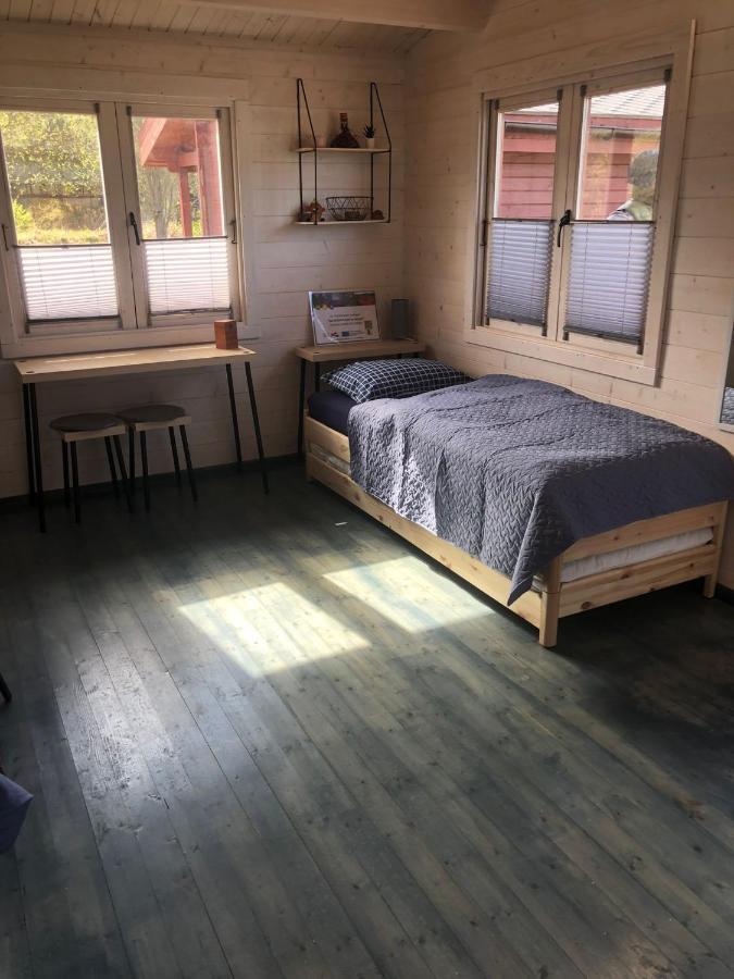 Womocamp Holzhuette 1 호텔 사울크라스티 외부 사진